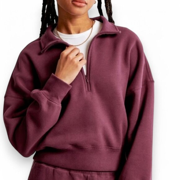 Abercrombie & Fitch Tops - Abercrombie & Fitch Cropped Quarter Zip Sweatshirt
